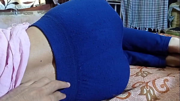 Ibu Tiri Cantik India Digenjot Habis-habisan Sama Kakak Tiri, Tembem Kelihatan Jelas, Suara Hindi Panas, Bokep Desi Sange Berat.